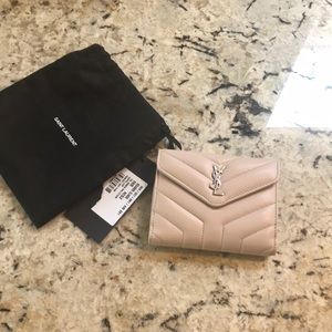 🔥SOLD 🔥🔥💕💕YSL Saint Laurent light pink wallet